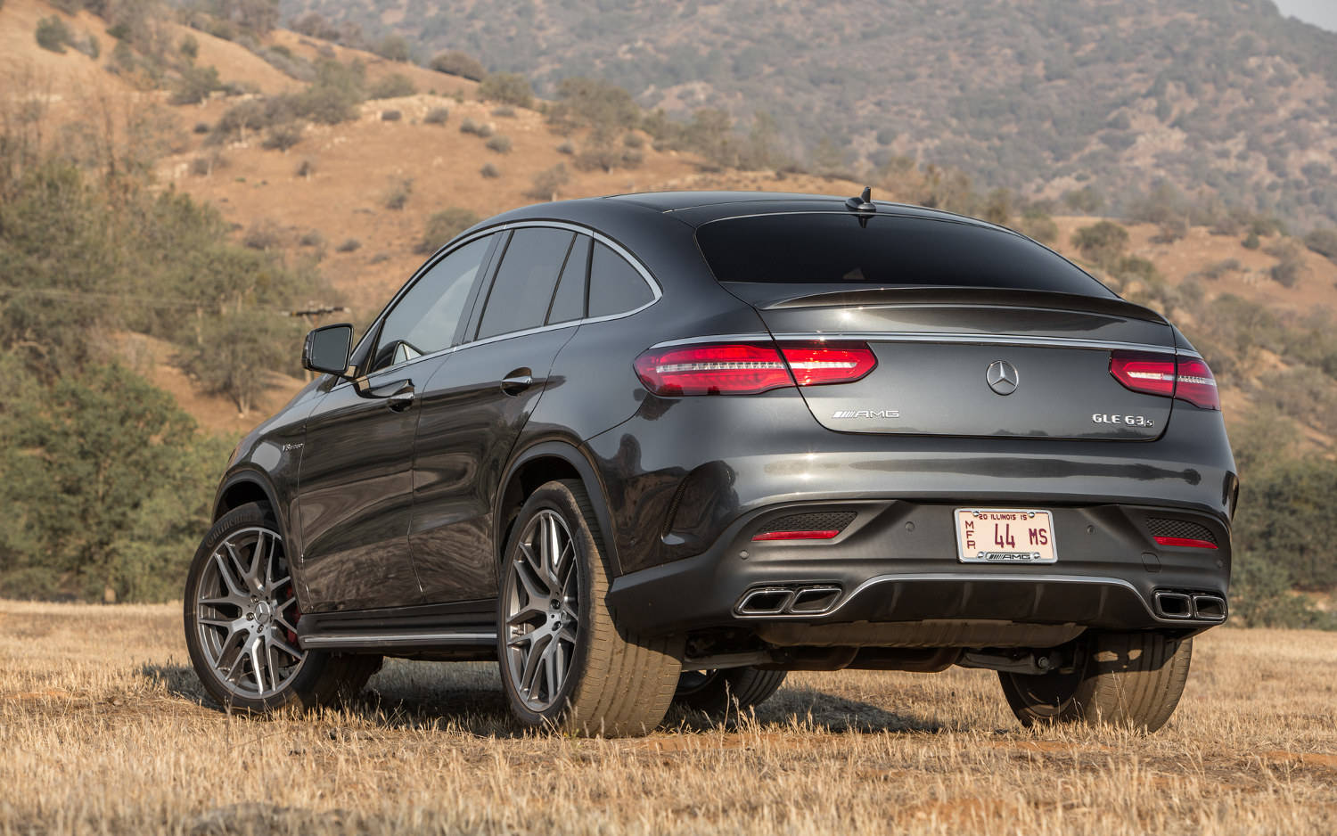 Comparison - Mercedes-Benz GLE-Class Coupe AMG GLE 63 S 2019 - vs - BMW ...